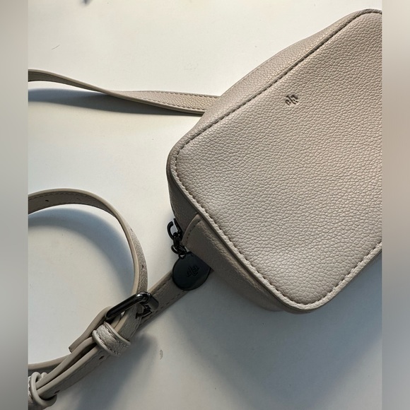 Ella Micro belt bag with gunmetal hardware - Picture 13 of 16